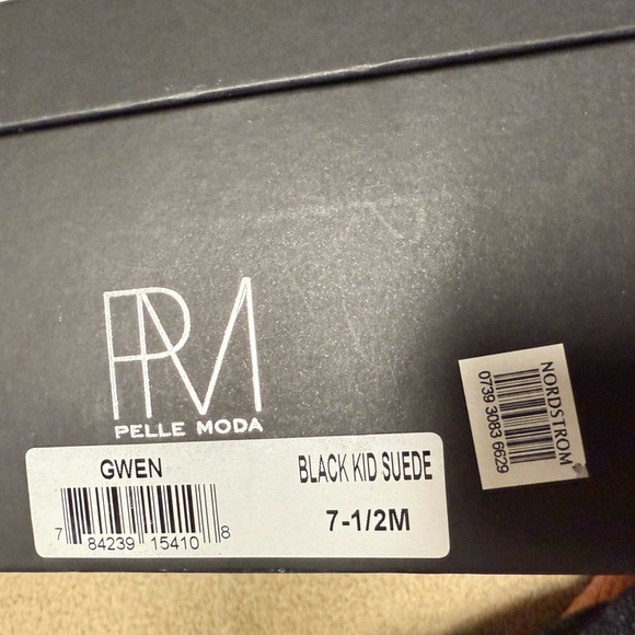 Pelle Moda size 7.5 women’s  black peep toe suede booties - Picture 7 of 7